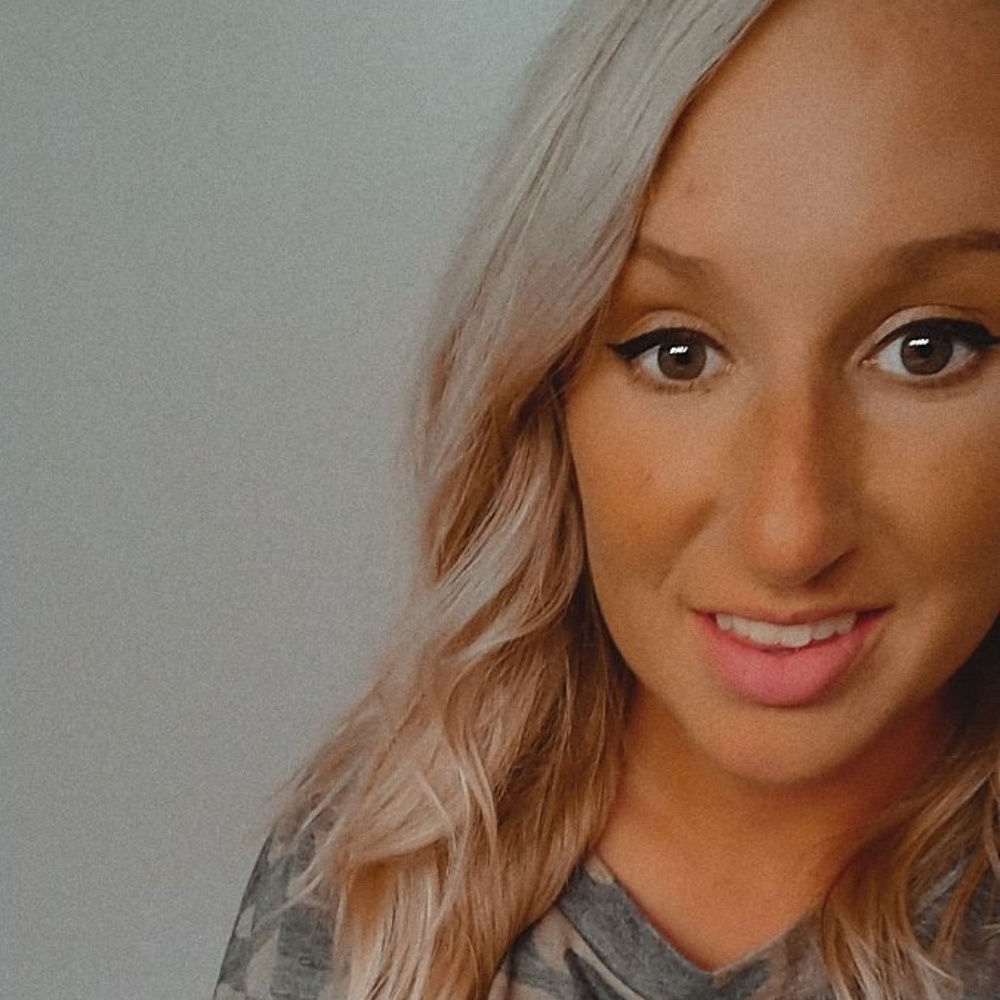 Meet your Posher, Melanie